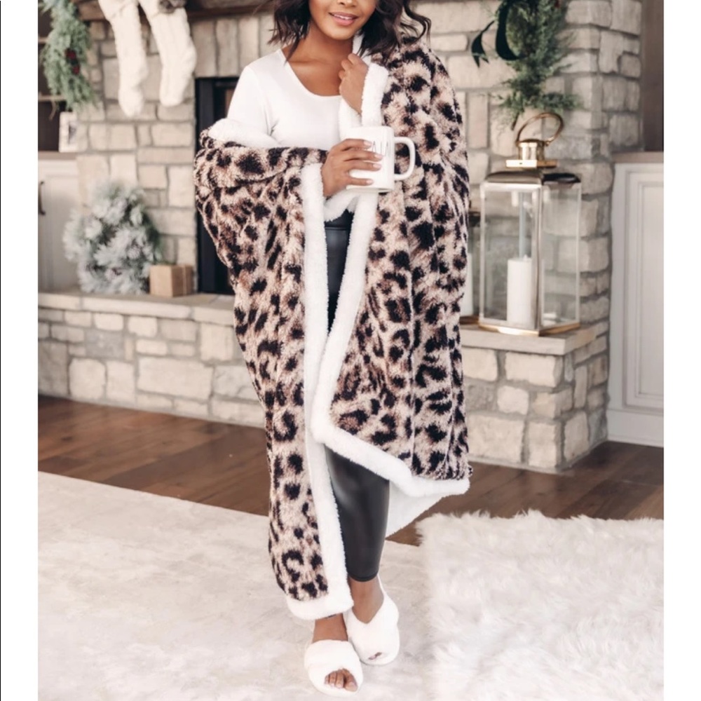 SUPER SOFT SHERPA FLEECE LEOPARD BLANKET PERFECT GIFT! 🎁
